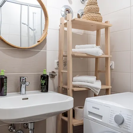 Hotel Limehome Hasselbachplatz *